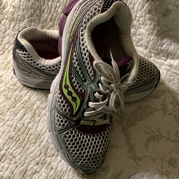 SAUCONY WOMENS RUNNING SHOES - Picture 2 of 6